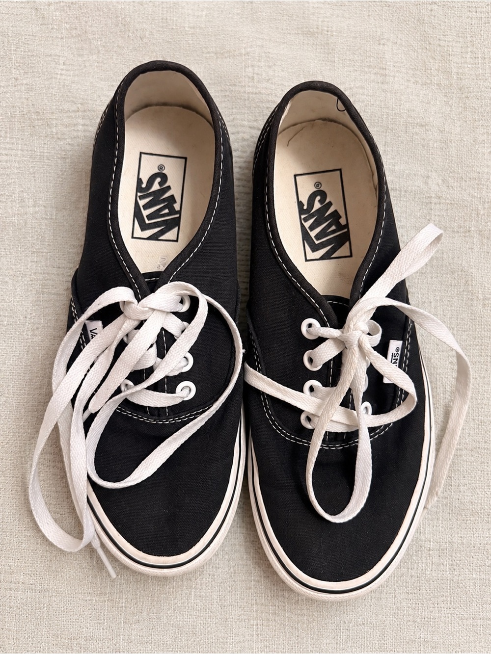 Vans Authentic Black Canvas Sneakers Women’s 7 Men’s 5.5 Classic Low Top